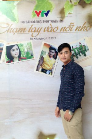 Chạm Tay Vào Nỗi Nhớ